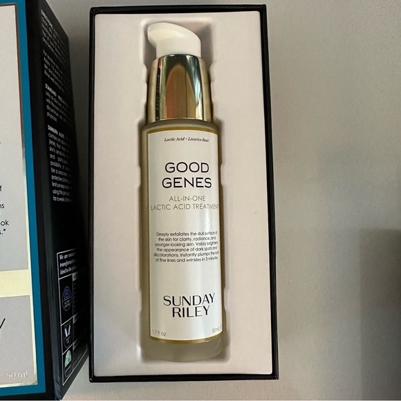 Sunday Riley Good Genes Lactic Acid Treatment - Picture 2 of 5
